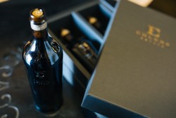 Custom Two-Bottle Gift Box